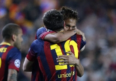 Neymar trapt Barça met hattrick voorbij Granada