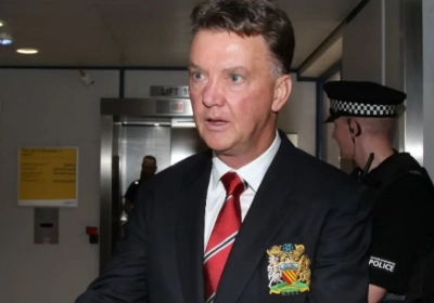 Opmerkelijk: Van Gaal "niet verrast" na blamage tegen derdeklasser