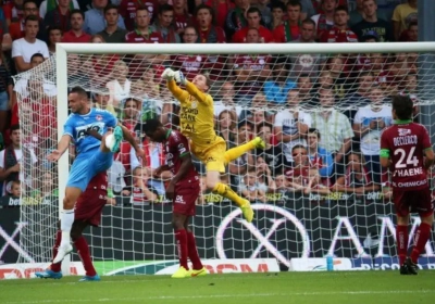 Kortrijk knalt zich in tien dolle minuten voorbij Zulte Waregem