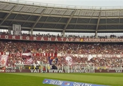 VIDEO: Juventus-supporters gooien bom in Torino-vak
