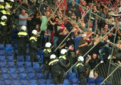 Standard wil uitleg van Nederlandse politie: "Hun acties kunnen niet door de beugel"