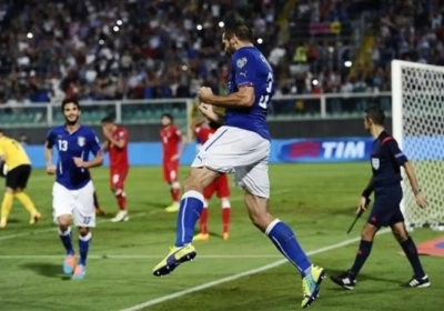 Road to France: Chiellini vs Chiellini 2-1
