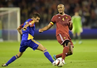 Kompany mysterieus: "Waar ik pijn heb? Links en rechts"