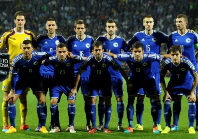 Bosnië bijt in Israëlisch zand, thuisploeg aan kop in groep België