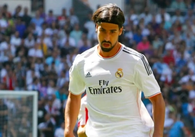 VIDEO: Auwtch! Khedira doet een 'Mertenske'
