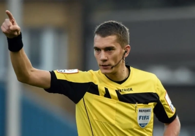 Ref kost Anderlecht de overwinning: "Lardot had last van de lage zon in Brussel"