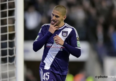 VIDEO: Schitterende beelden! Zó viert Mitrovic de 2-0!