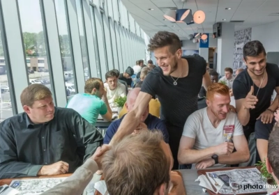 Gentse kampioenen trekken na wilde feestnacht even de voetbalschoenen aan