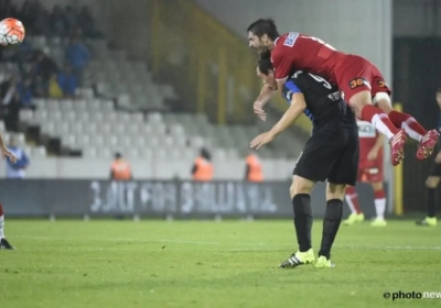 Poulain begrijpt Belgische arbitrage niet: "Omdat het De Sutter is, fluiten ze niet"