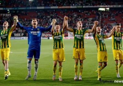 Ook Timothy Derijck waagt zich aan de specialiteit van het ADO-huis: de hakbal!