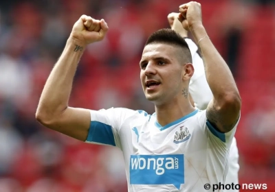 Mitrovic verklaart zijn gemiste kopbal: "Chancel trapt nooit zulke goeie voorzetten"