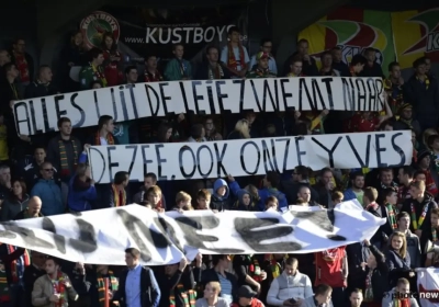 FOTO: Oostende-fans drijven de spot met bezoekers uit Kortrijk