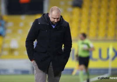 Onwaarschijnlijk, maar waar: Peeters ontslagen, Lokeren kiest voor Leekens