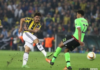 Hooligans Ajax en Fenerbahçe slaan Amsterdamse binnenstad kort en klein