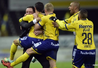 "Ik ben de eerste coach in eerste klasse die gewond raakt bij het vieren"