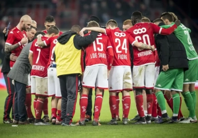 Standard voor de strijd om PO1, Moeskroen-Péruwelz om uit de degradatiezone te blijven