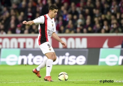 Video: naar dit kunststukje kan je uren kijken... Dribbelkoning Ben Arfa pakt uit met de perfecte panna!