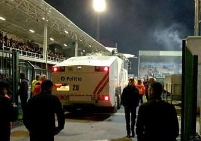 Twitter gaat los na rellen op Bosuil: "Dergelijke negatieve aandacht verdient deze ploeg niet"