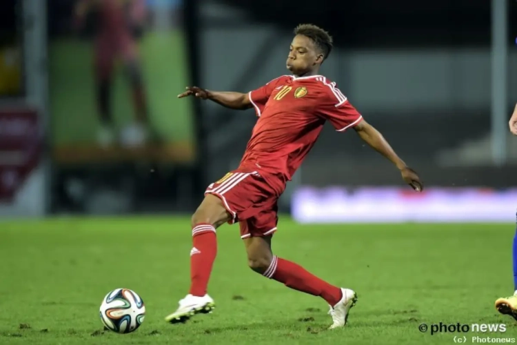 ”Het is alsof je naar een PlayStation-spelletje zit te kijken als Musonda Junior de bal heeft"