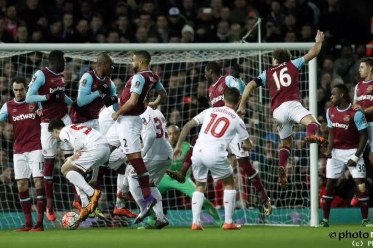 Video: Ronaldinho? Milicevic? Neen, het is Coutinho met een even verrassende als geniale vrijschop