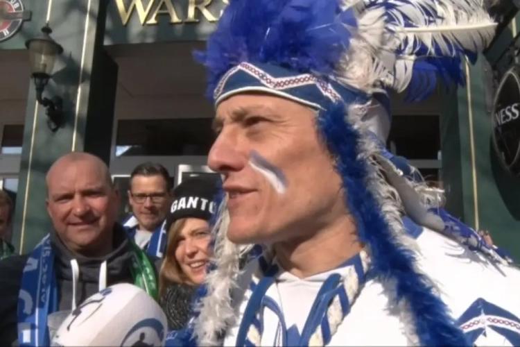 "KAA Gent moet de indiaan uit het clublogo verwijderen"