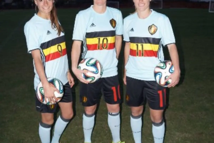 Wereldprimeur: Belgian Red Flames eerste Belgische nationale ploeg in het 'wielershirt'