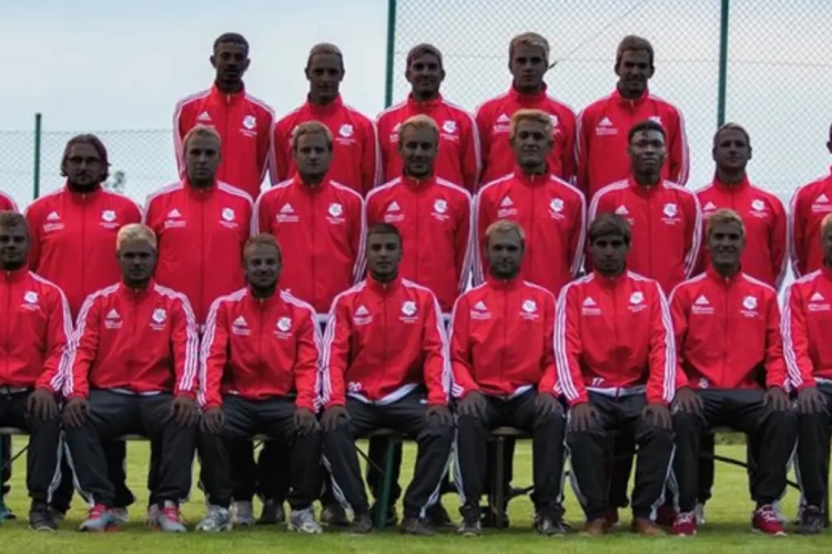 Duitse club krijgt af te rekenen met racisme en reageert op een werkelijk geniale manier