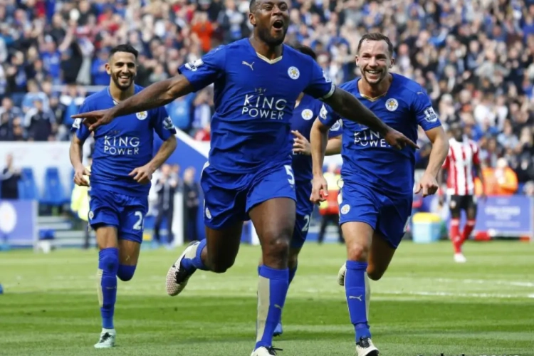 Het is feest in Leicester: bier, donuts, winst én al zeven punten los in titelstrijd