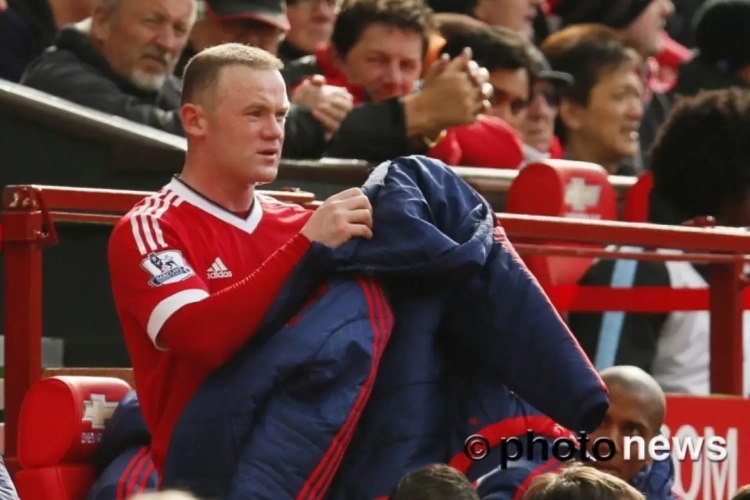 Van Gaal zit met een boze Rooney op zijn dak na de match van vandaag