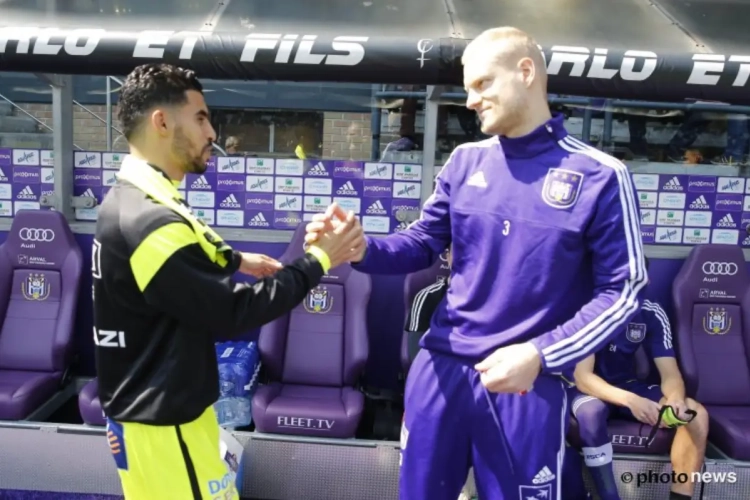 Wat was er aan de hand met Deschacht? "Annelien Coorevits moet dat truitje GOED klaarleggen!"