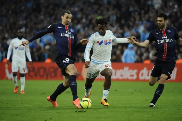 En daar is Zlatan: "Ik heb groot nieuws"