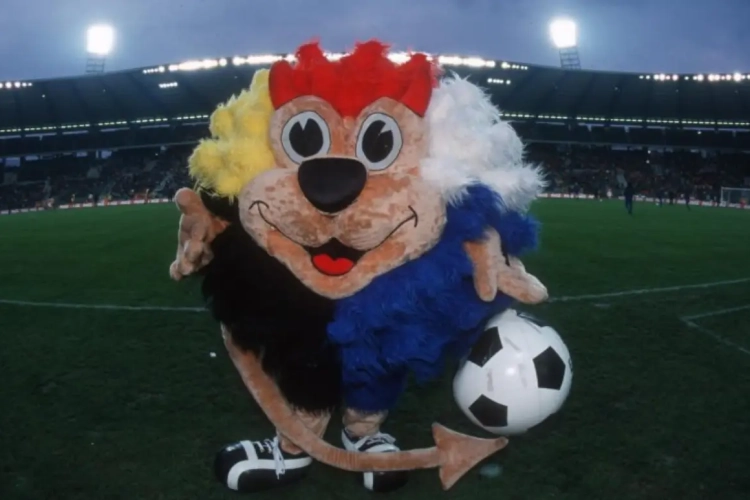 Duchâtelet heeft opmerkelijk voorstel: "Als we het nu niet doen wordt onze competitie zo irrelevant als Griekse of Poolse"