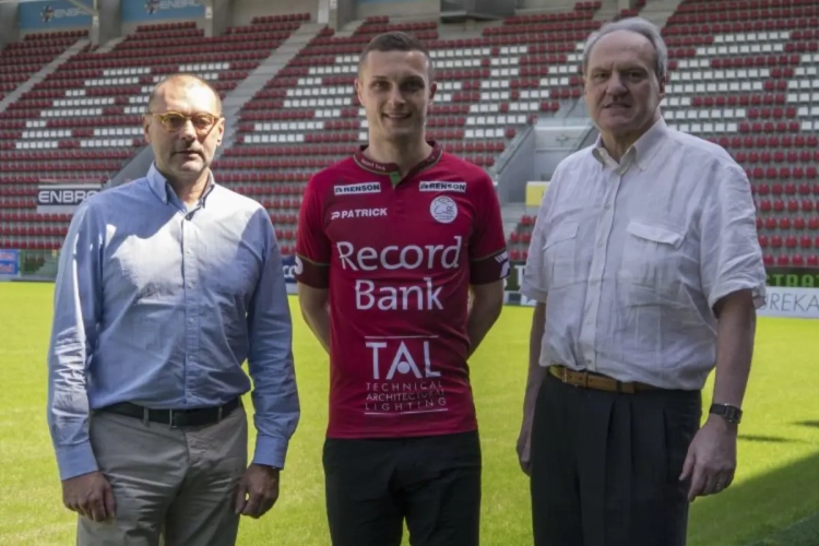 Zulte Waregem heeft opnieuw prijs en hengelt bekende naam binnen