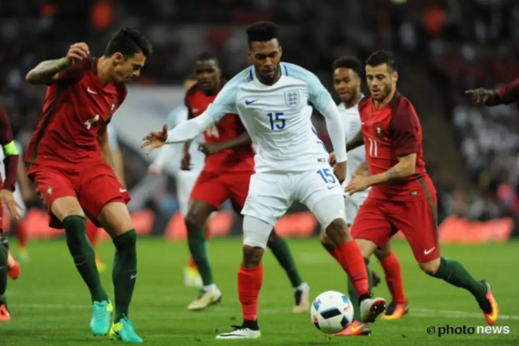 Engeland knalt meteen tegen de Russen