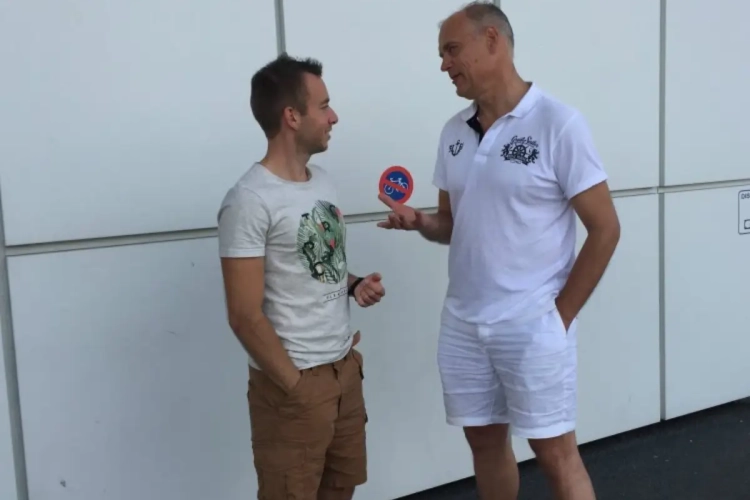 EXCLUSIEF: Voetbalkrant.com ontmoet John Troost, dé man die België Europees kampioen wil maken, in Bordeaux: "Met mij lukt het honderd procent zeker"