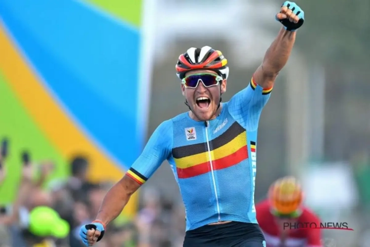 Ook de Belgische voetbalwereld is in extase na de gouden plak van Van Avermaet