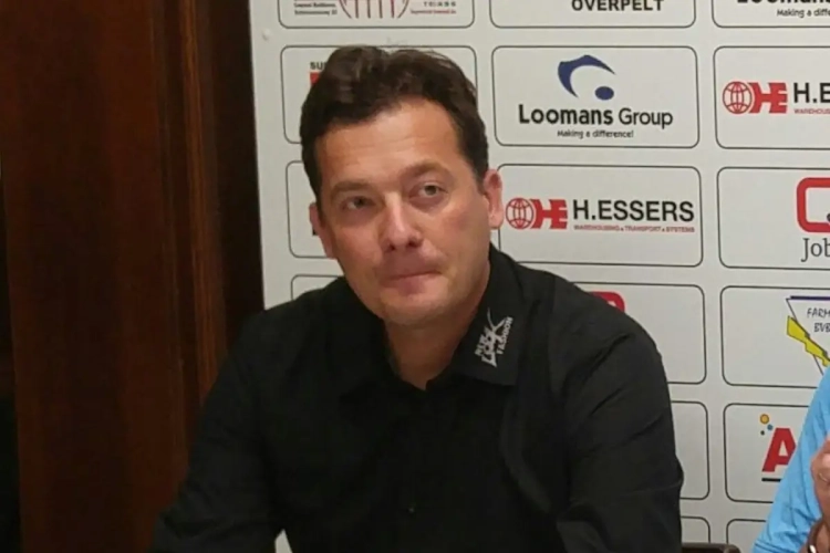Karel Fraeye debuteert als trainer van Lokeren-Temse in de beker tegen Jong Lede: "Gelukkig hebben we goede scouts"