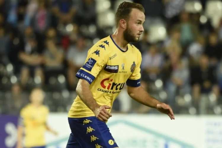 Beloftevolle Belg timmert aan de weg terug bij KV Oostende: "Een quasi volledig seizoen niet voetballen laat zich voelen, maar ik ben klaar om te spelen"
