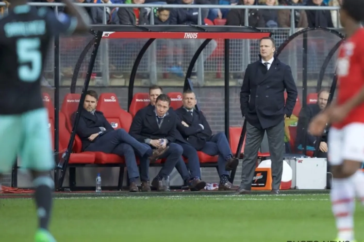 Ex-coach van Anderlecht roept 'schijterd' naar ref en moet een wedstrijdje brommen