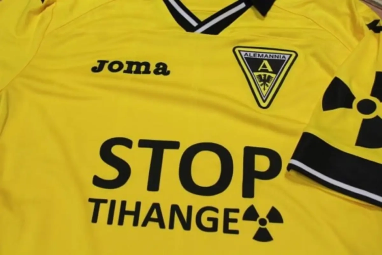 Opmerkelijk: buitenlands team trekt met vreemde truitjes ten strijde tegen Belgische kerncentrales