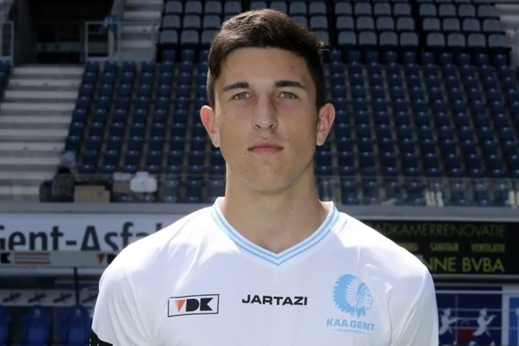 AA Gent heeft talentvolle doelman rondlopen... die niet mag spelen