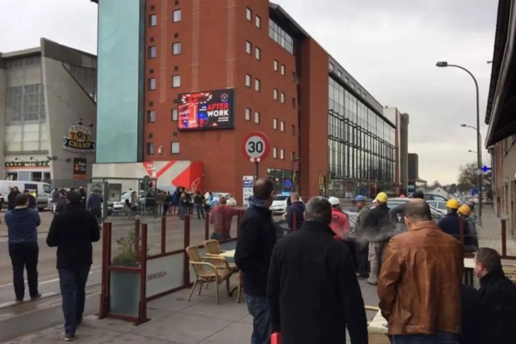 Opschudding bij STVV: Stayen werd ontruimd na melding over mogelijke bomaanslag
