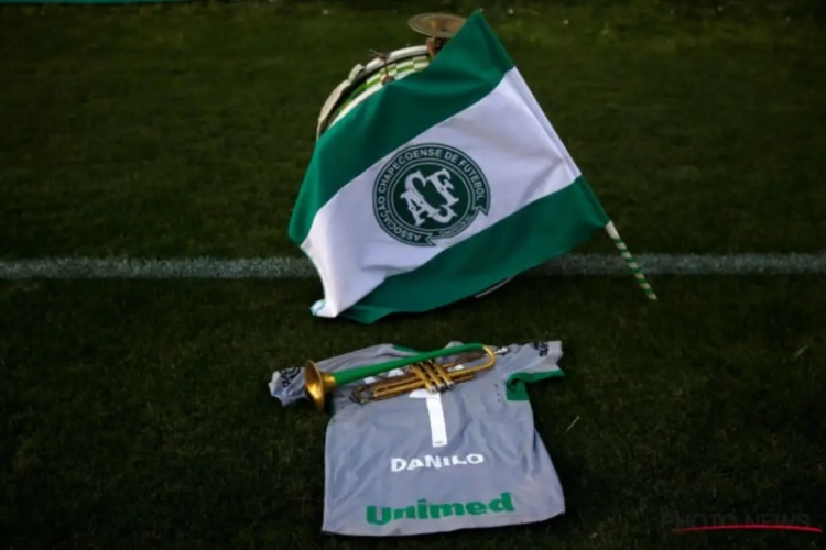 De vliegtuigongevallen die de voetbalwereld in rouw onderdompelden
