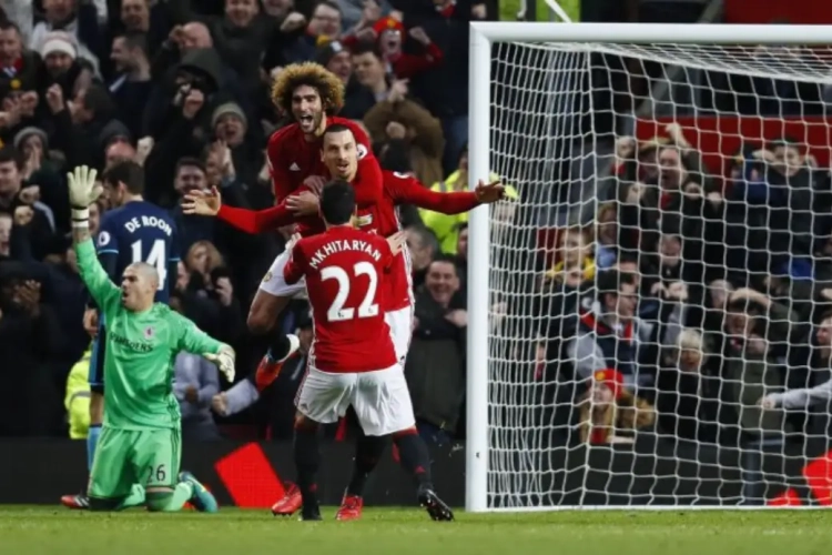 Fans zijn furieus - "Erger dan mijn kat die gestorven is": #Trump, #Brexit, #Fellaini