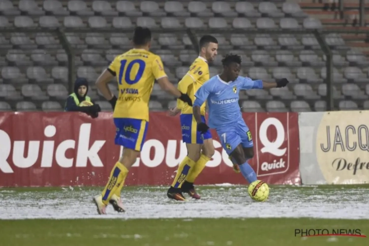 Lierse geraakt op half besneeuwd veld niet voorbij Union en moet zijn eerste plaats afstaan aan Antwerp