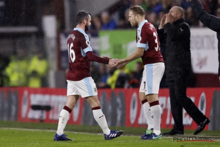 Arsenal verrassend de boot in, Defour valt geblesseerd uit