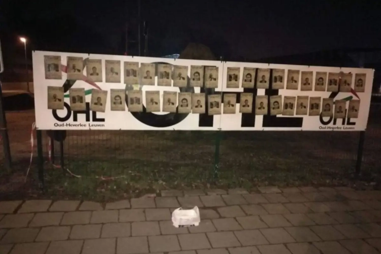 FOTO: OHL-fans pikken Chinese inmenging niet en laten dat ludiek blijken: smurfentaart voor Gargamel, 50.000 renminbi voor wie de CEO vindt!