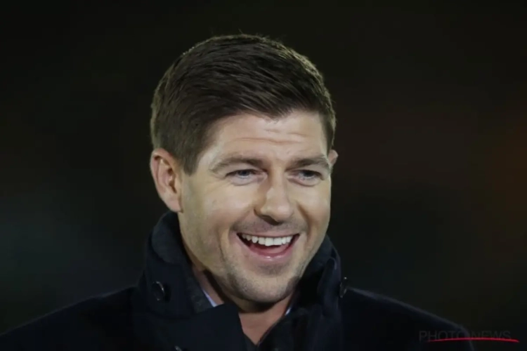 Zomertarget zat al klaar in de luchthaven om bij Club Brugge te tekenen: "Steven Gerrard zei me dat ik niet mocht opstijgen"