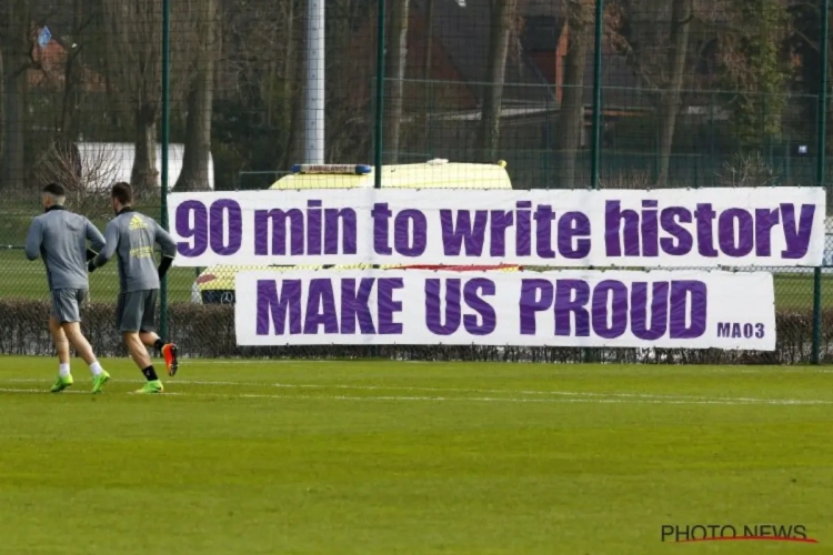 Anderlecht-spelers krijgen op training een onverwachte verrassing van de Ultras