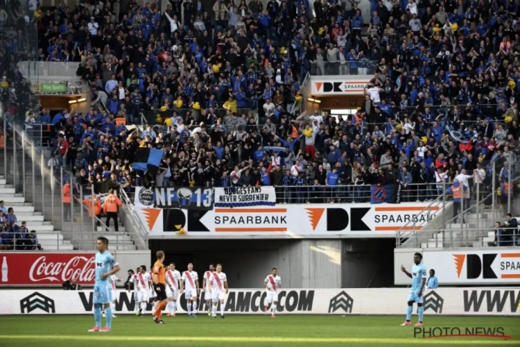 Fans Club Brugge treiteren AA Gent met ludieke eendjes-actie (mét beelden!)